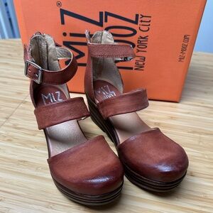 Miz Mooz Amia wedges in Brick, New in Box